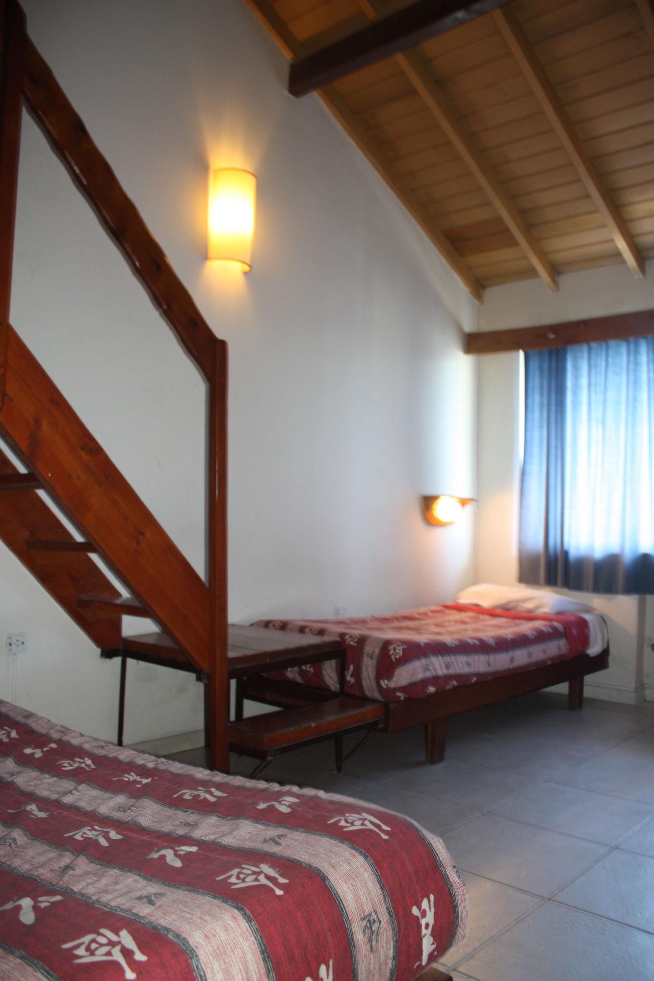Marcopolo Inn Hostel Bariloche (Adults Only) Экстерьер фото