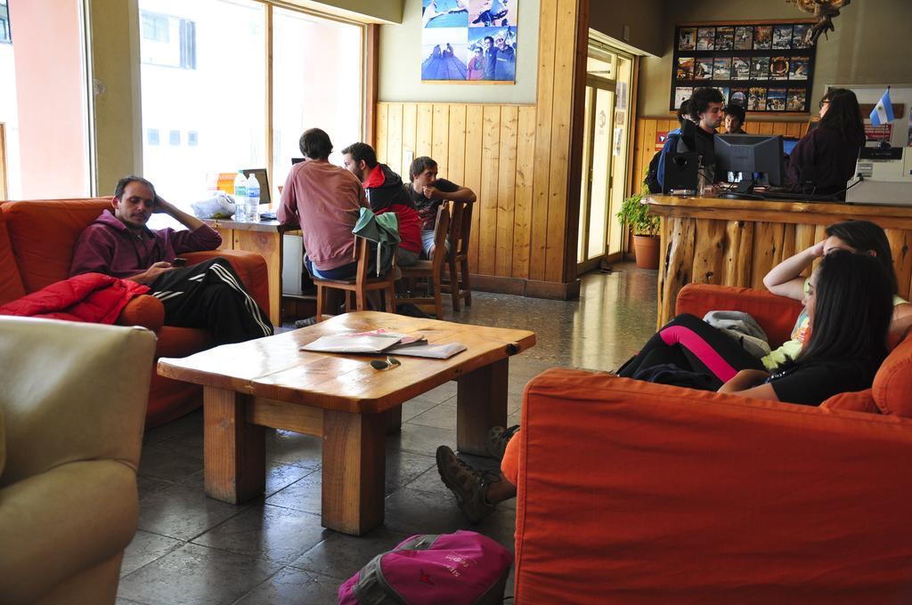 Marcopolo Inn Hostel Bariloche (Adults Only) Экстерьер фото