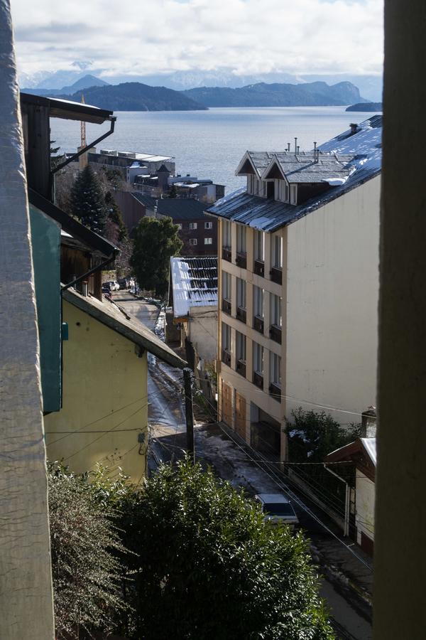 Marcopolo Inn Hostel Bariloche (Adults Only) Экстерьер фото